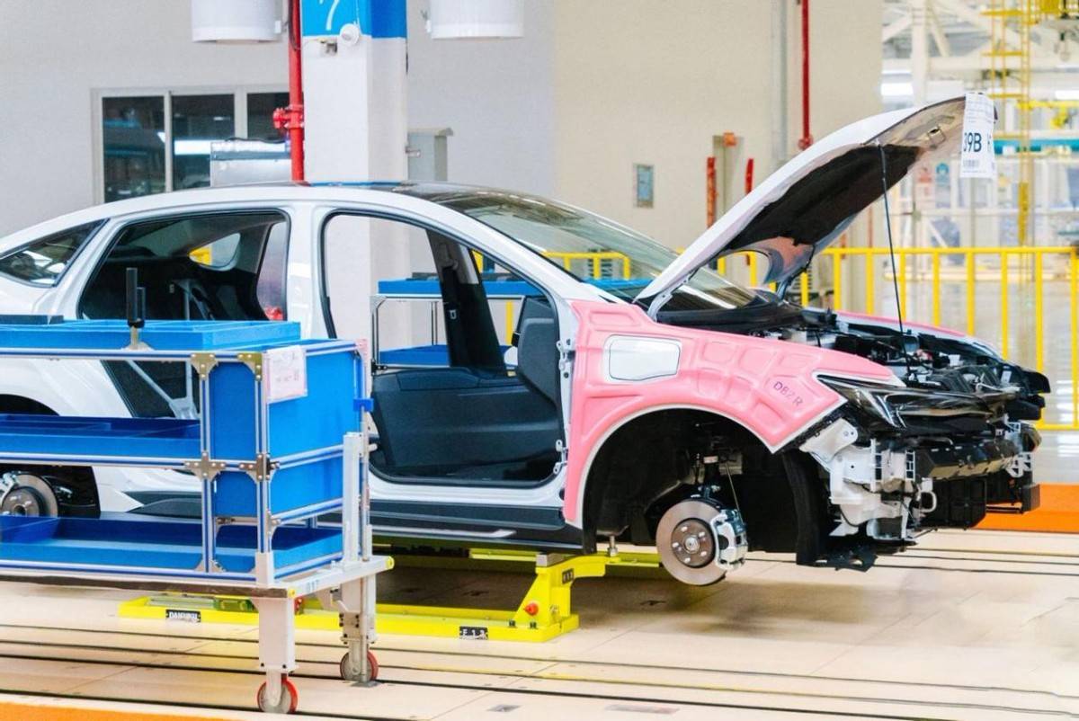 讓熱愛(ài)與科技同頻,靈悉L詮釋年輕人出行新風(fēng)尚